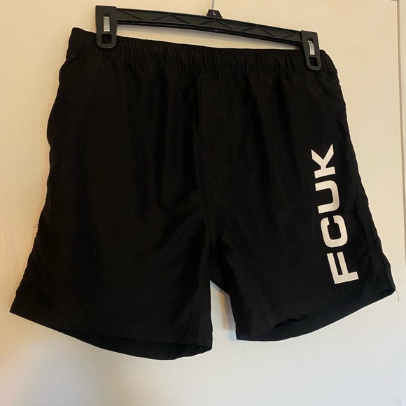 French Connection Black Elastic Shorts - Picture 1 of 3